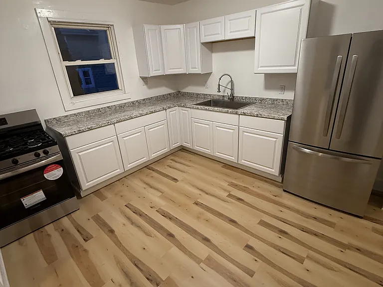827 Ferguson St #1 — Photo 13