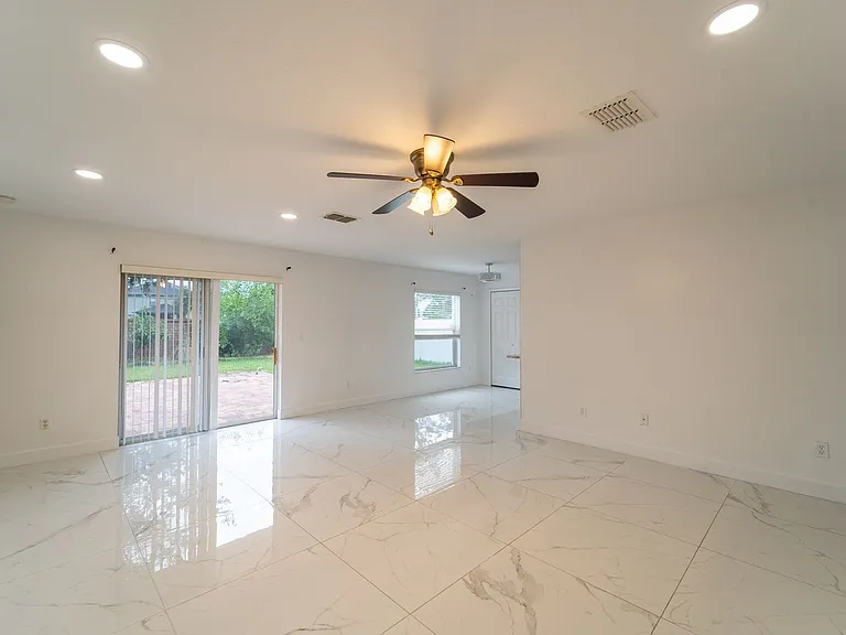 129 Bella Rosa Cir — Photo 6