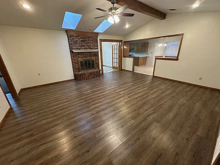 7503 Elmhurst Dr — Photo 6