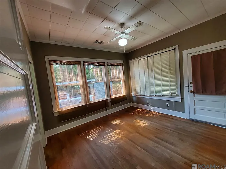 2044 Ovid St — Photo 11