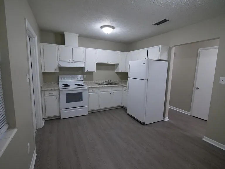 2434 Atlas Rd — Photo 9