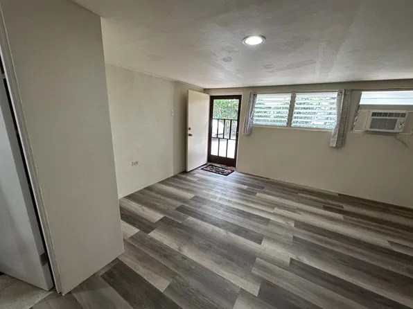660 Hausten St APT C, Honolulu, HI 96826