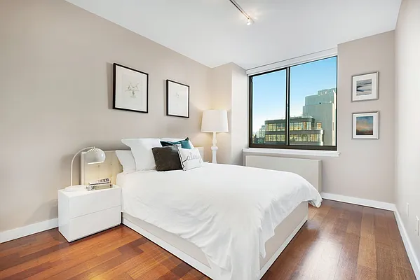 Sold by Compass | media 7