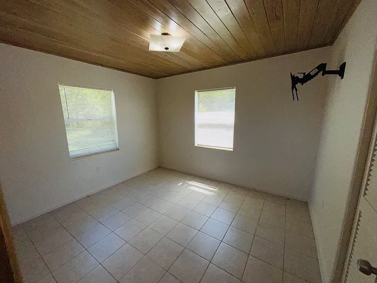 1406 Citrus Ave — Photo 9