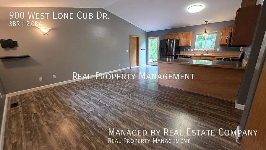 Ranch Style Three Bedroom Home w/ Two Car Garage — Photo 4