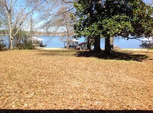 7212 False River Rd, Oscar, LA 70762