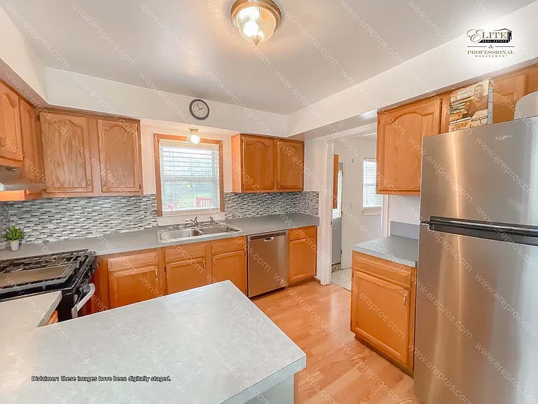 3320 E Genesee Ave — Photo 7