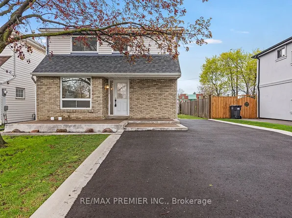 261 Leavens Ct, Caledon, ON L7E 2A8