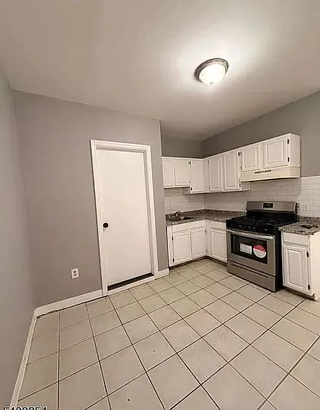 266 S 1st St #3 — Photo 11