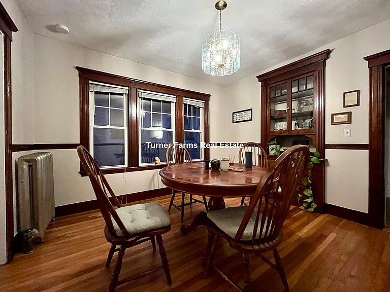 158 W Adams St #2 — Photo 15
