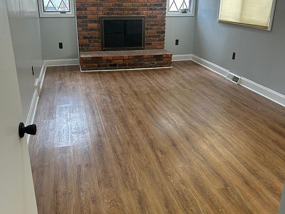 2nd image of 3044 Roosevelt St