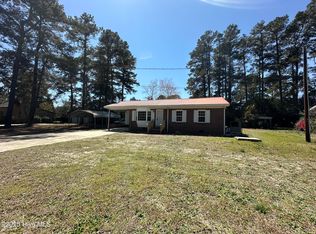 17160 Highland Rd, Laurinburg, NC 28352
