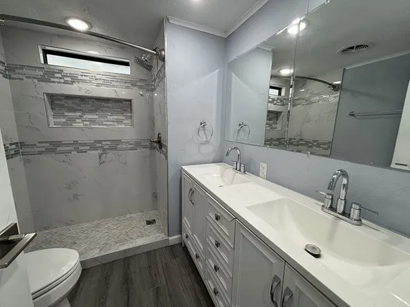 19398 Congressional Ct #12A, North Fort Myers, FL 33903