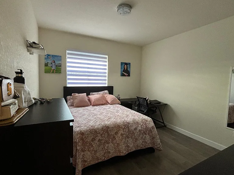 W 35th Ln — Photo 21