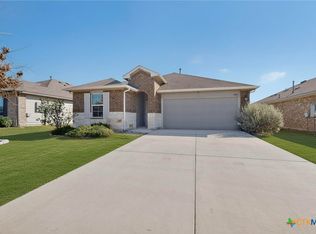 1405 Parkwood, Seguin, TX 78155