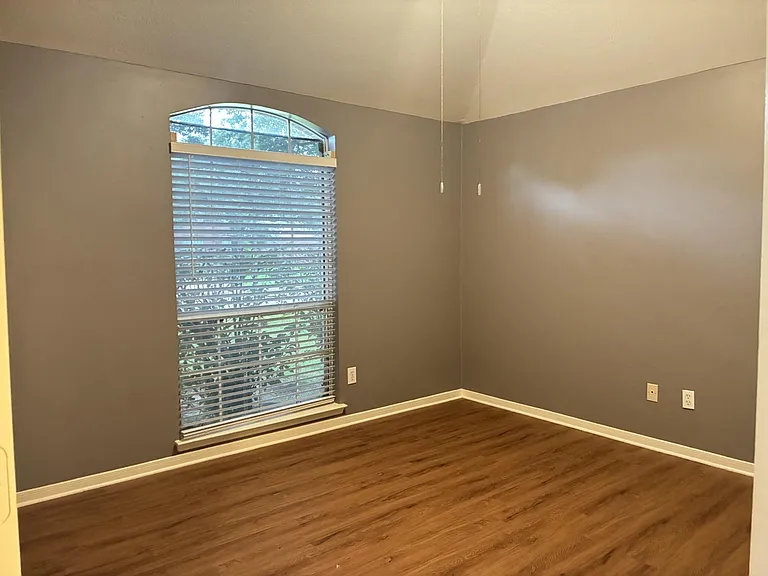 8910 Aber Trail Ct — Photo 20