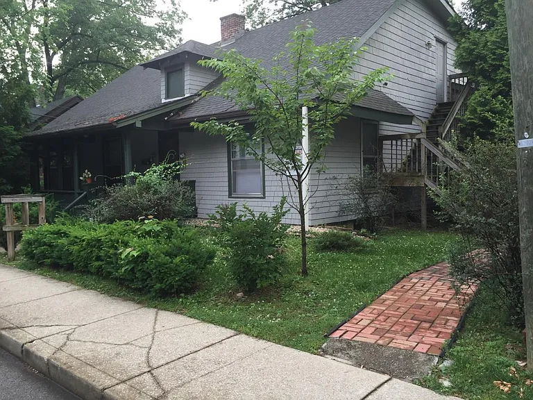 510 S Woodlawn Street View