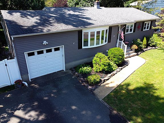 2nd image of 225 Linden Ave