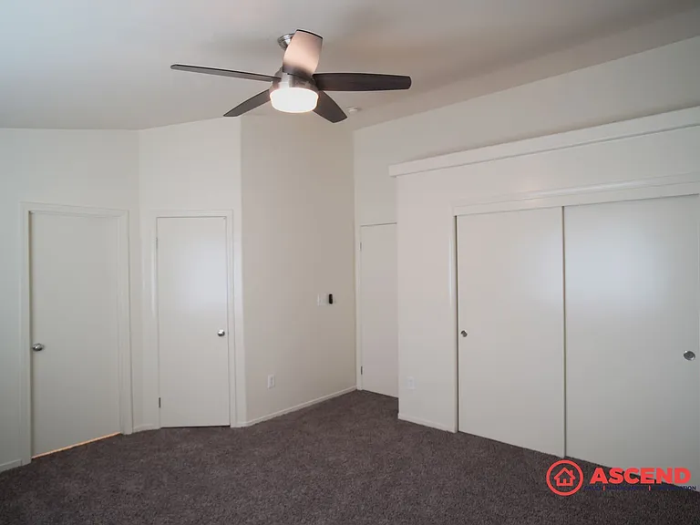 301 Alysheba Dr — Photo 16