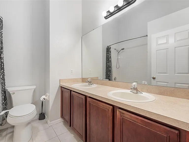 2743 Stanwood Dr — Photo 14