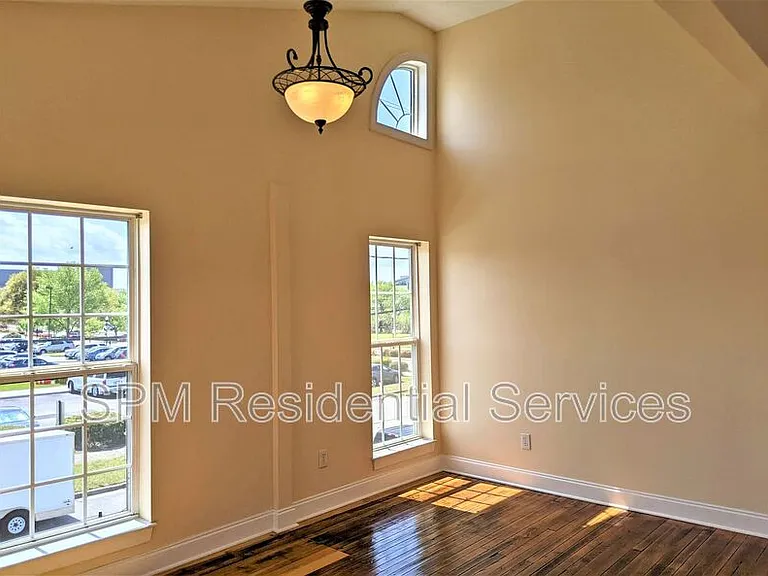 307 Harnett St #C — Photo 2