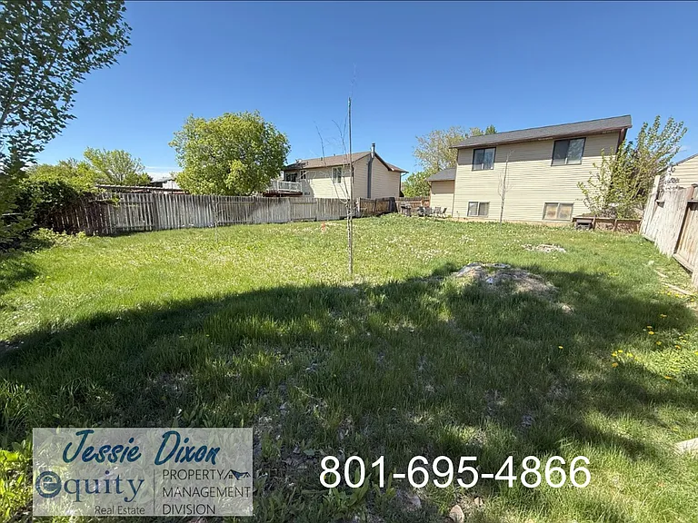 1063 W 2450 N — Photo 16