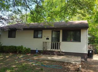 209 McAlpine Dr, Saint Louis, MO