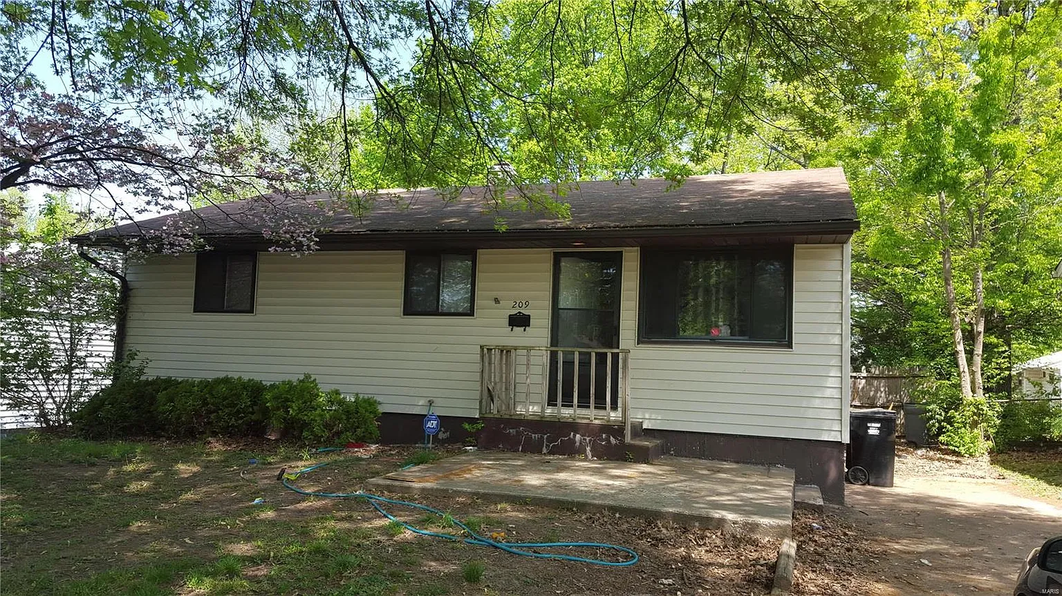 209 McAlpine Dr photo 1