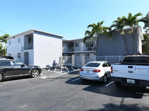 1398 NW 61st St APT 10, Miami, FL 33142