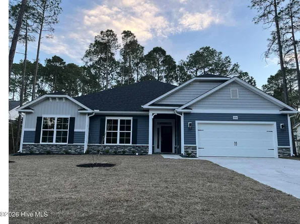 2056 Royal Pines Drive, New Bern, NC 28560