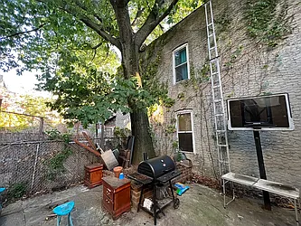 602 Seneca Avenue, #1