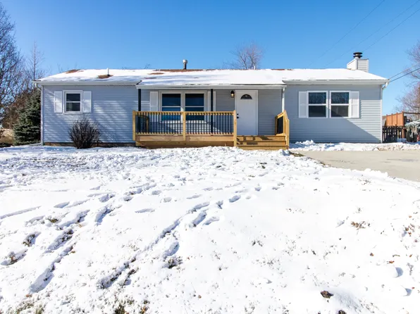 439 Priscilla Ln, Bloomington, IL 61704