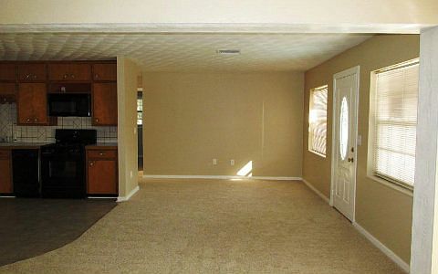 3rd image of 1515 Mulberry Ave