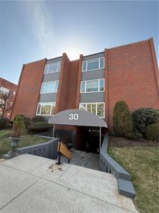 30 Blackstone Blvd APT 101, Providence, RI, 02906