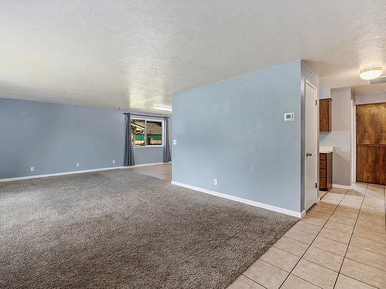 162 Ridgeway Dr — Photo 4