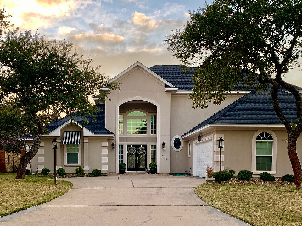 1st image of 451 Augusta Dr