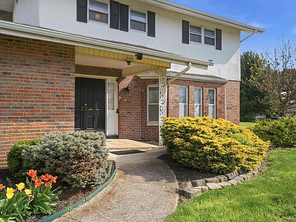 3rd image of 2432 Koebel Rd