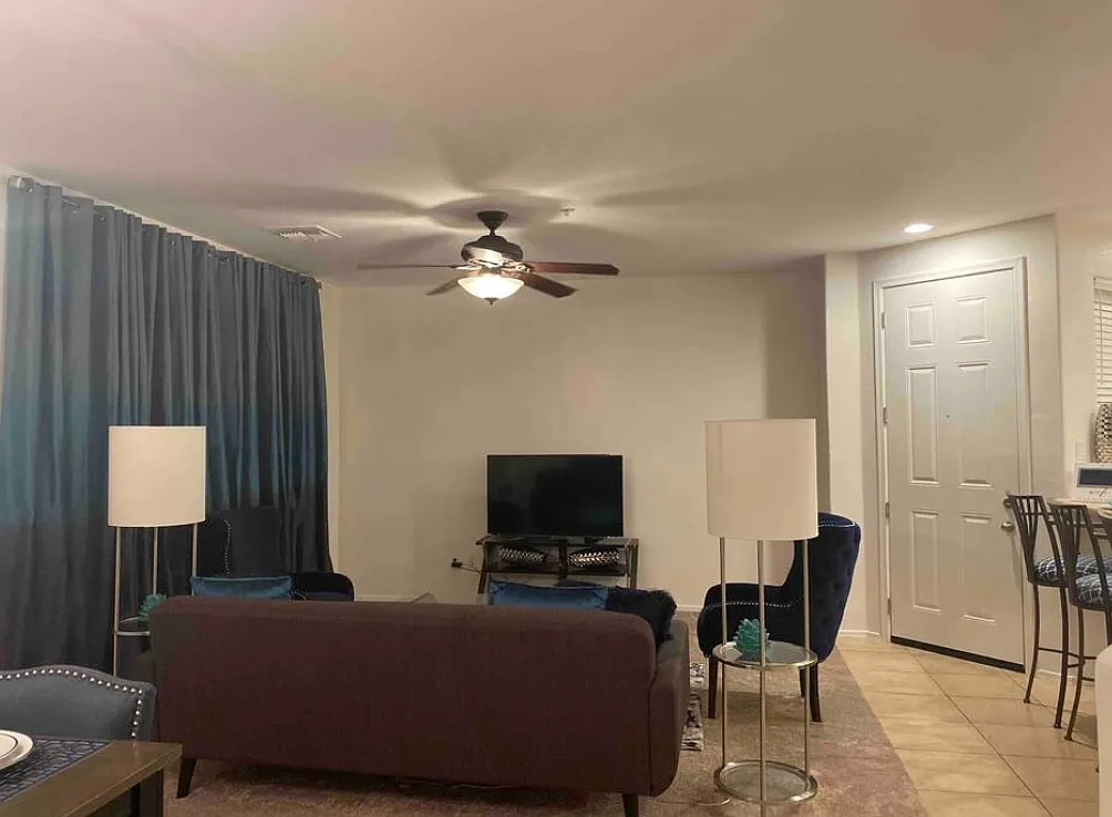 Building Photo - 1330 S Aaron Dr #222