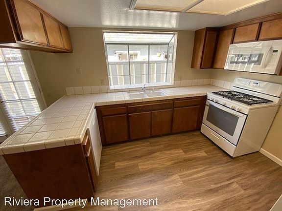 5th image of 1373 Oliver Ave APT C