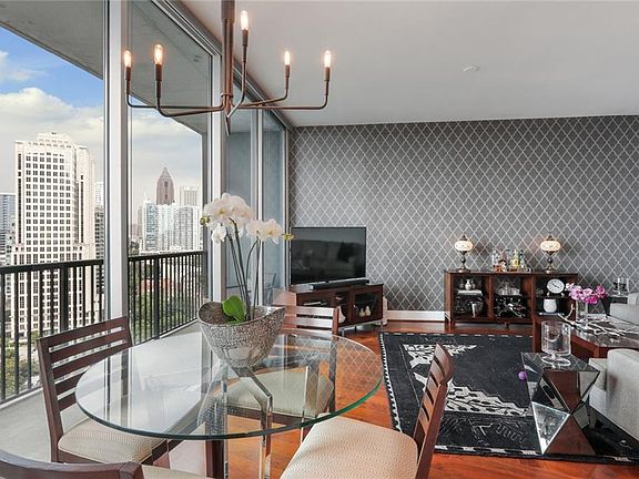 5th image of 1080 Peachtree St NE Unit 1709