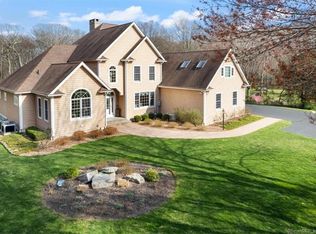 19 Perkins Farm Rd, Waterford, CT 06385