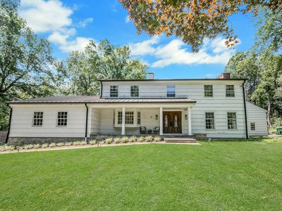10 Old Forge Road, Greenwich, CT, 06830