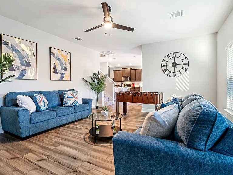7640 Noble Oaks Dr — Photo 1