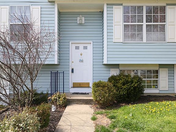2nd image of 7144 Woodridge Dr