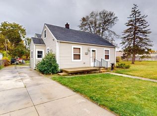 17914 Birmingham St, Roseville, MI 48066