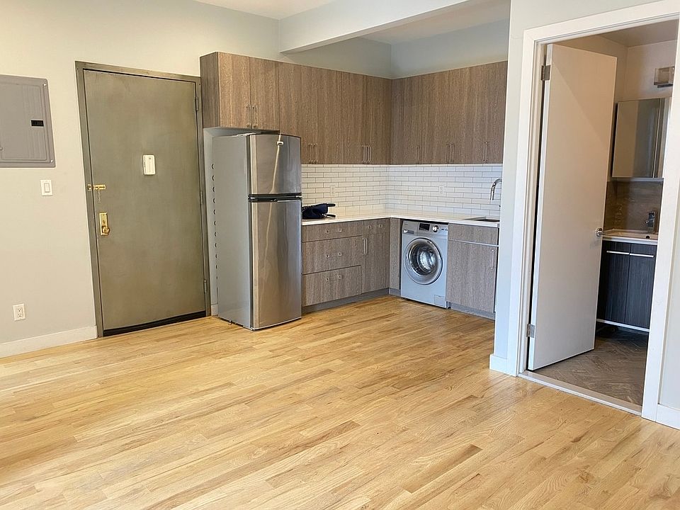 1st image of 694 9th Ave #3A1
