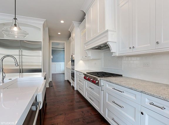 4th image of 164 Joanne Ln