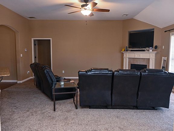 4th image of 7900 Ivy Lake Ln