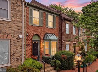 6705 Washington Blvd #D, Arlington, VA 22205