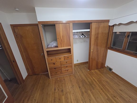 2nd image of 634 E 38th St #2